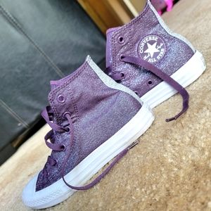 Like NEW Girls Converse!!